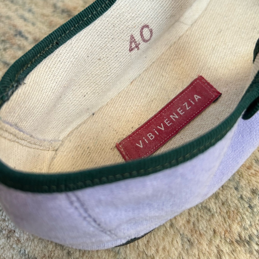 ViBi VENEZiA Mary Jane Flats in Lavender - Picture 3 of 7